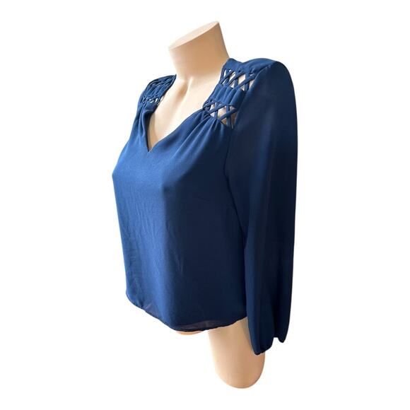 Monteau small navy blue long sleeve top V-neckline intricate cutout flowy fit - Picture 9 of 9
